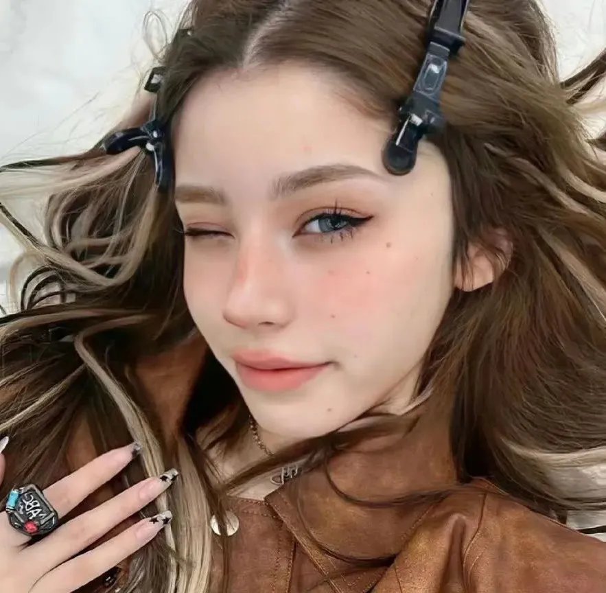 禁苑春浓